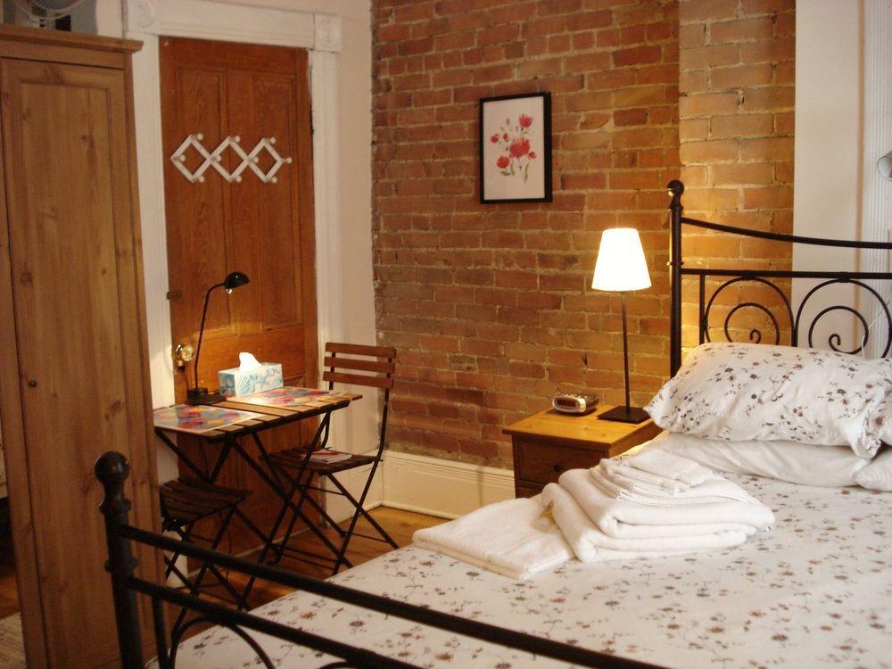 Gite University Bed And Breakfast 蒙特利尔 外观 照片