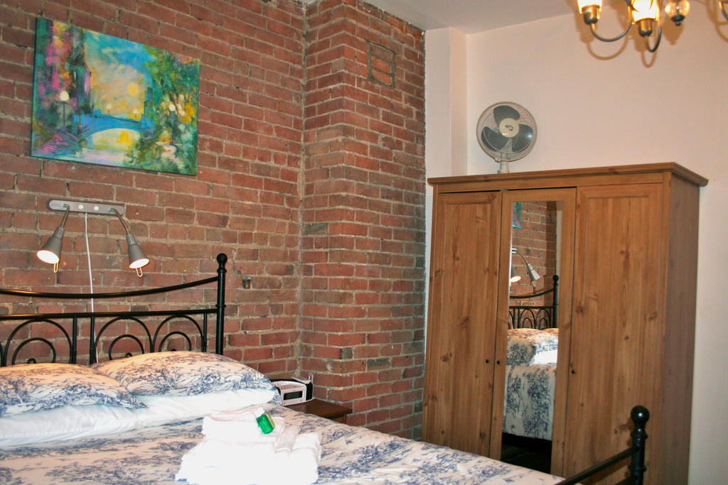 Gite University Bed And Breakfast 蒙特利尔 外观 照片